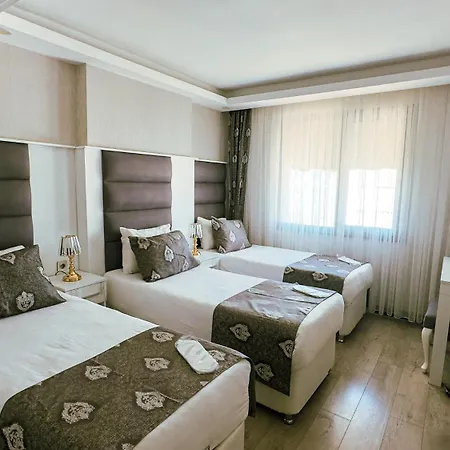 Hotell Kaya 4*